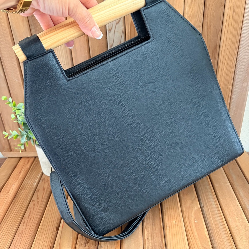 Hand painted Black Leather Hummingbird Music Tote Wood Handles Artisan Crossbody - Picture 3 of 12